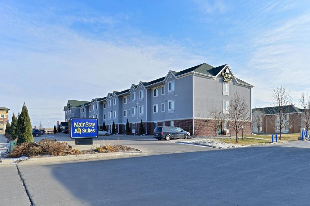 Mainstay Suites Fargo - I-94 Medical Center Exterior photo